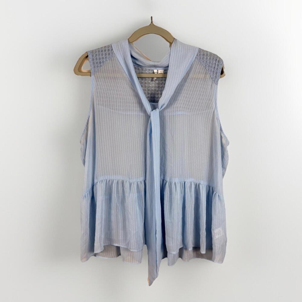 ELLE Sheer Light Blue Sleeveless Tie Neck Lace Accent Blouse Size L
